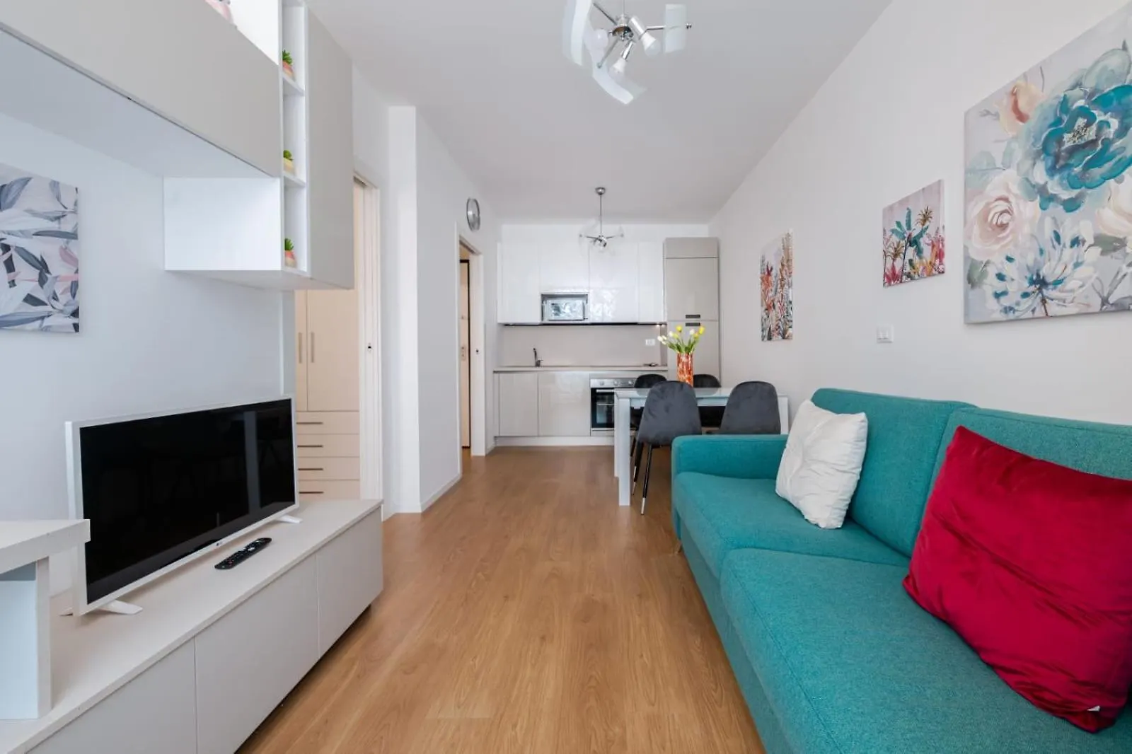 Comfortable Two-Room Apartment In Milan